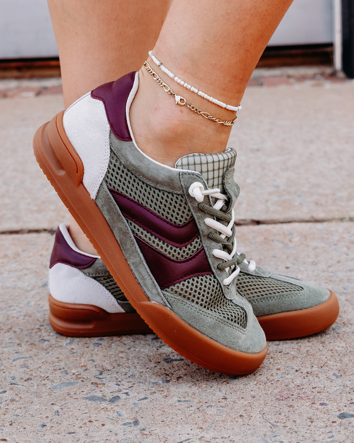 Steve Madden: Verdict Tennis Shoe in Olive/Burgundy (VERD04S139A100)
