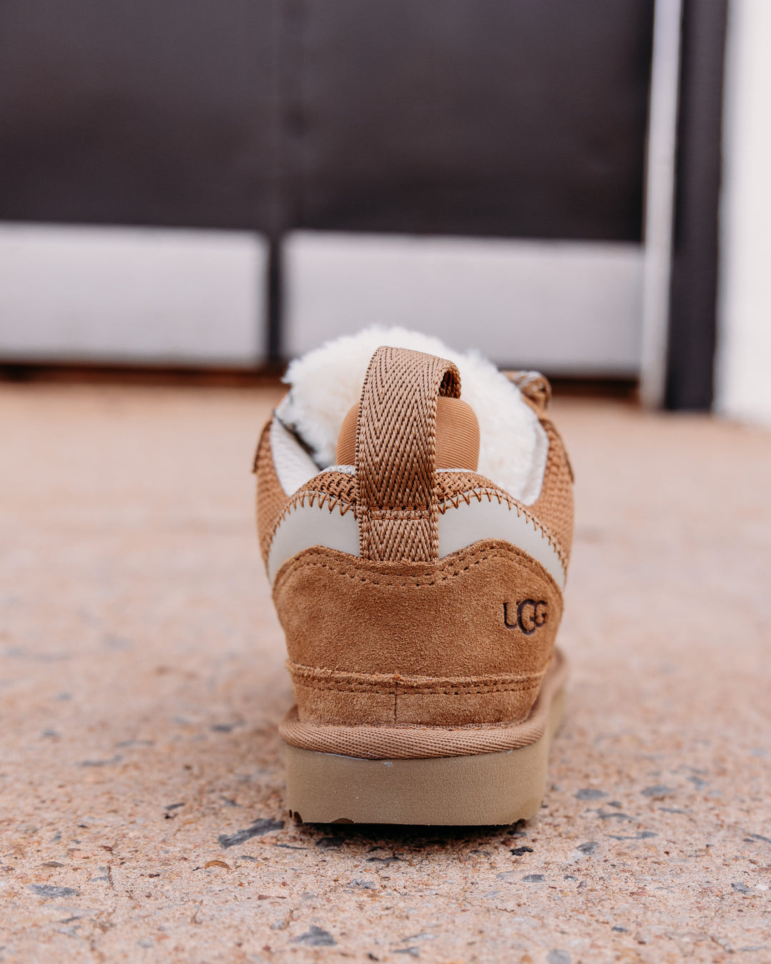 UGG: Children's Lowmel in Chestnut