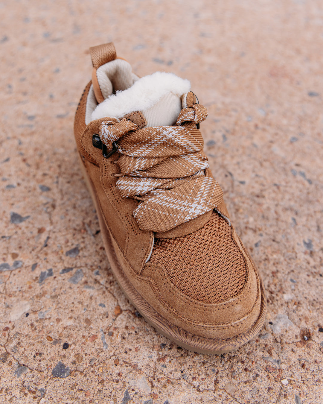 UGG: Children's Lowmel in Chestnut