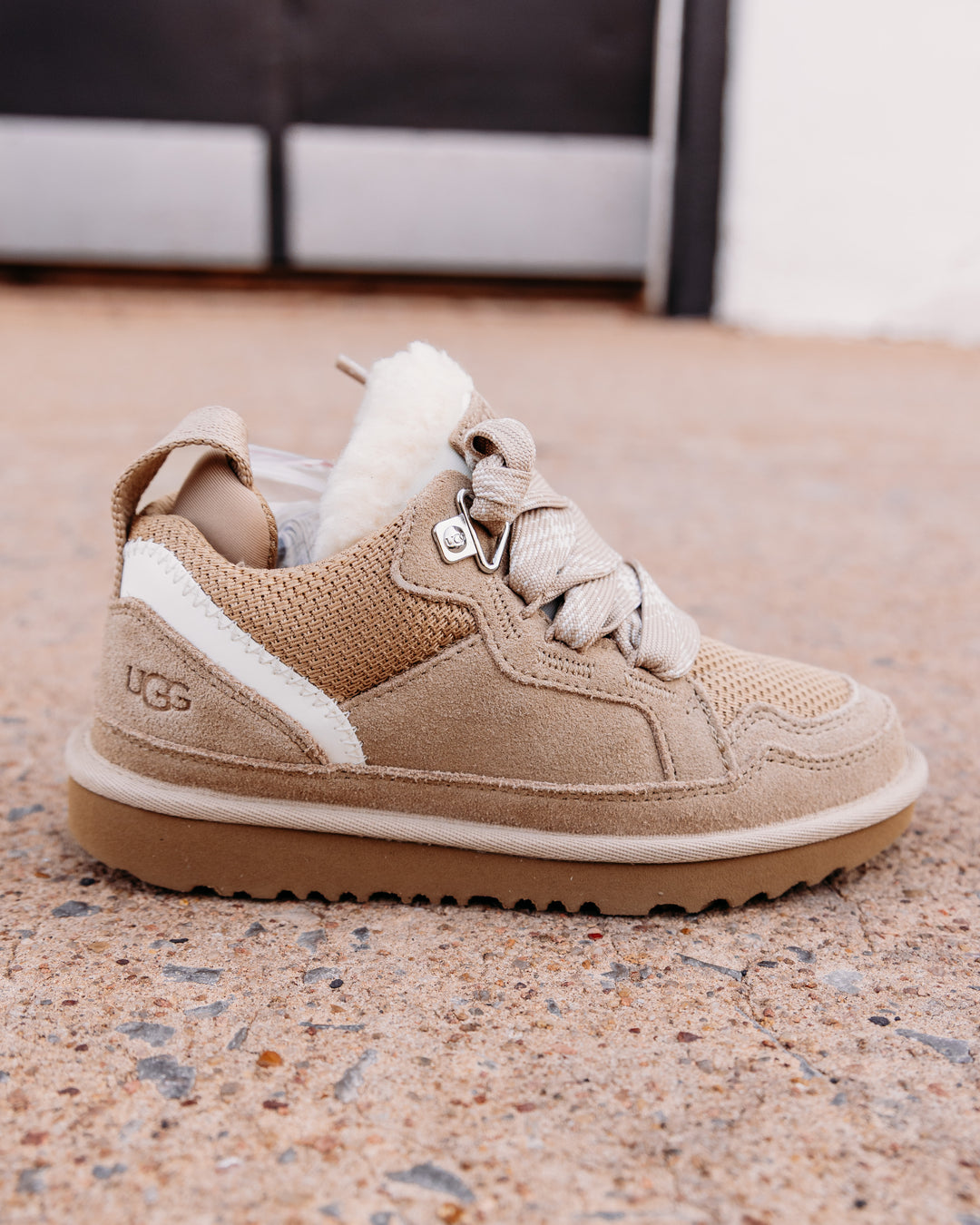 UGG: Children's Lowmel in Sand