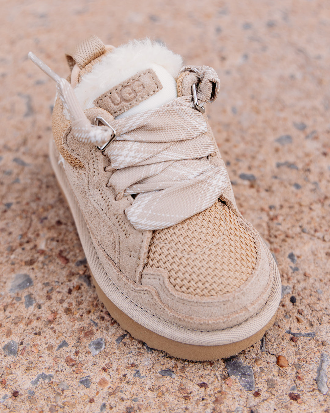 UGG: Children's Lowmel in Sand