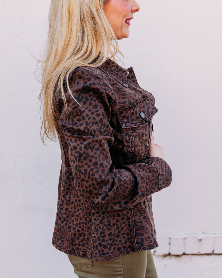 Liverpool: Fit And Flare Trucker Jacket in Abstract Animal