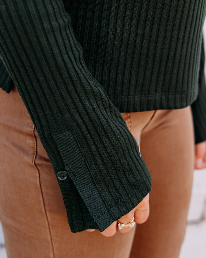 Liverpool: Long Sleeve Scoop Neck Knit Top in Hunter Green