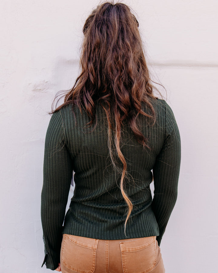 Liverpool: Long Sleeve Scoop Neck Knit Top in Hunter Green