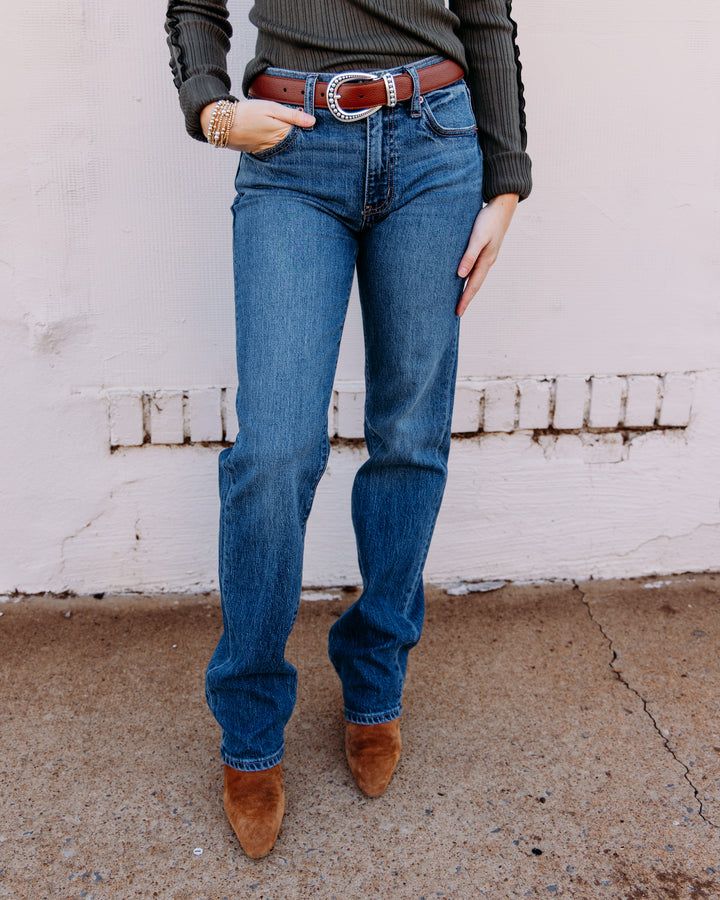 Daze: Rebel Mid Rise Slim Straight in Surge