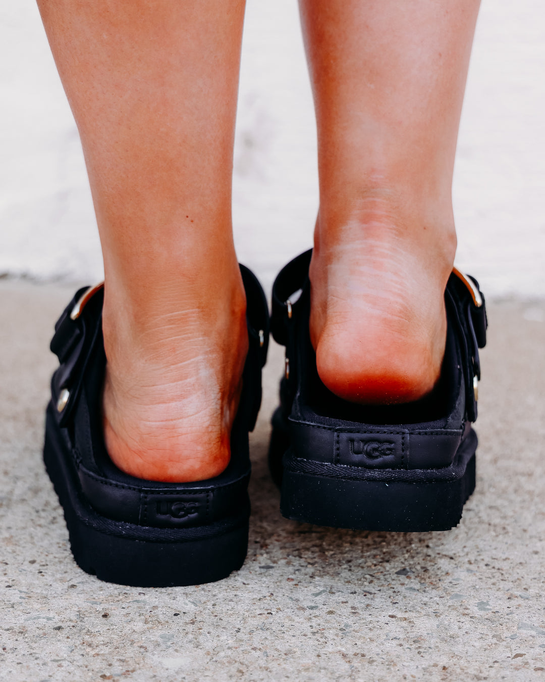 Ugg: W Goldenstar Villa Clog in Black