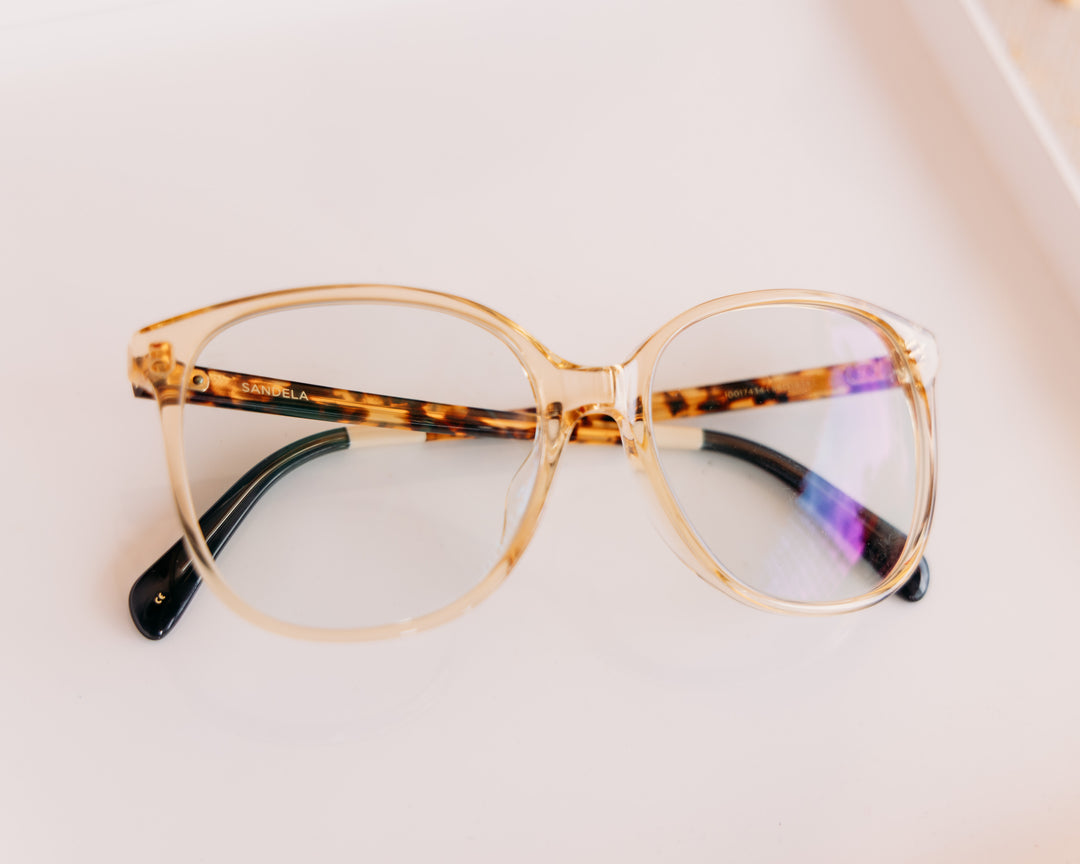 TOMS: Sandela Sunglasses in champagne crystal/cocoa tortoise frame/dark grey photochromic Lens (10017434)