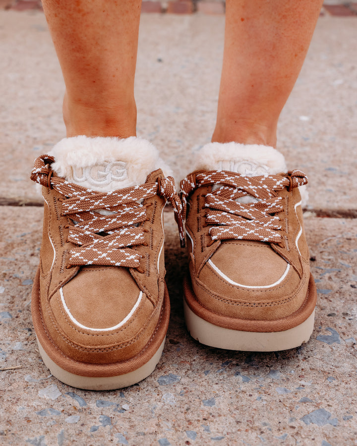 UGG: W Lowmel Mule in Chestnut