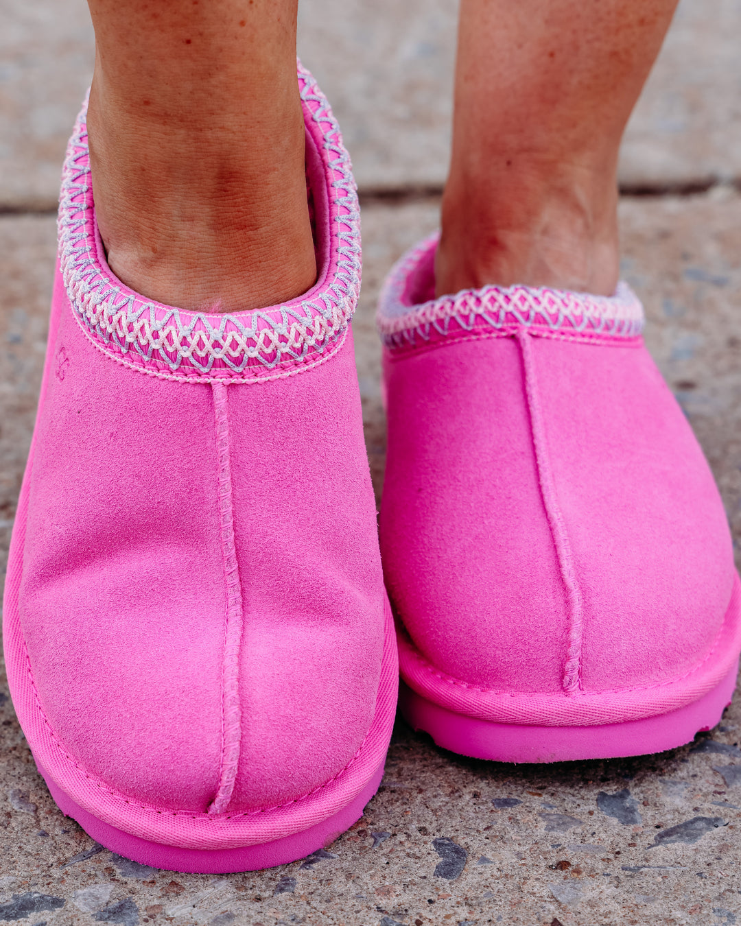 UGG: W Tasman II in Bright Fuchsia
