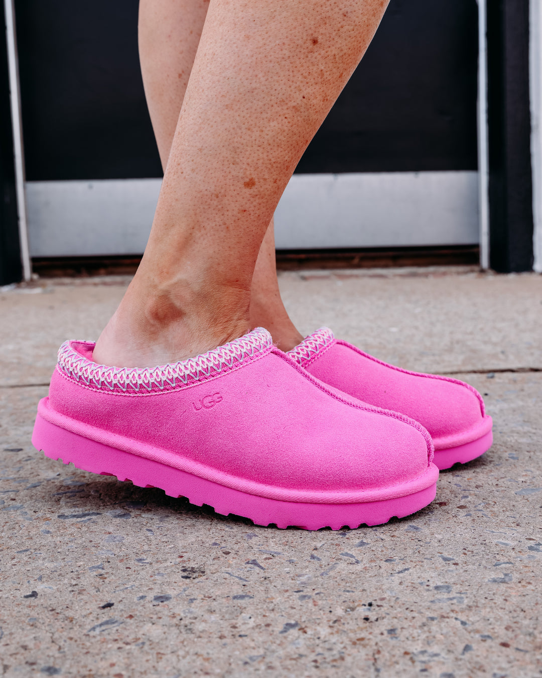 UGG: W Tasman II in Bright Fuchsia