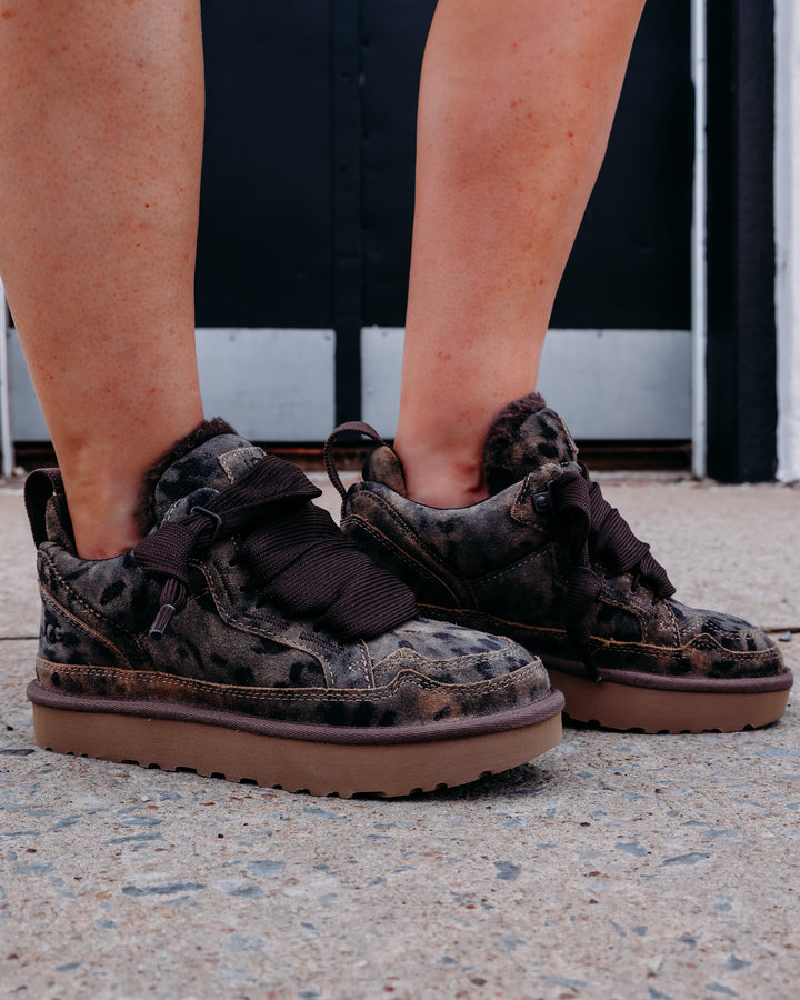UGG: W Lowmel Spotted in Chestnut