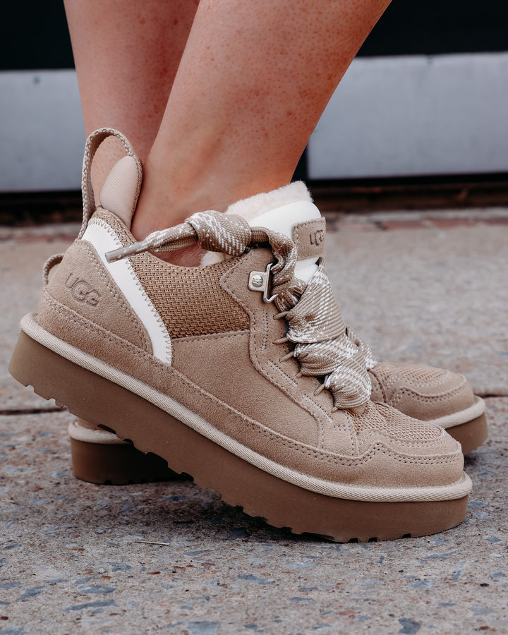 UGG: W Lowmel in Sand