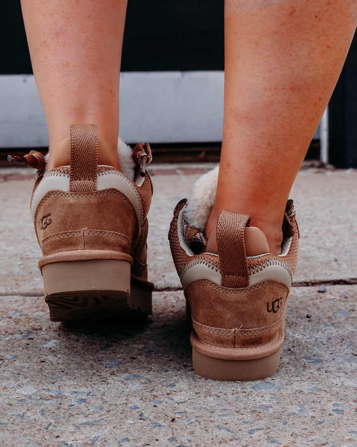 UGG: W Lowmel in Chestnut