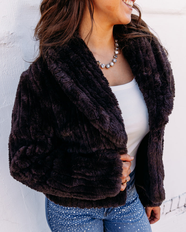Liverpool: Collared Faux Fur Jacket in Black (LM1D25TR08)
