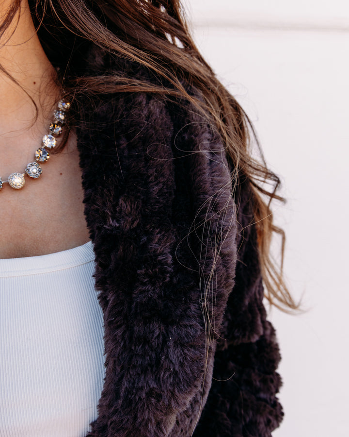 Liverpool: Collared Faux Fur Jacket in Black (LM1D25TR08)
