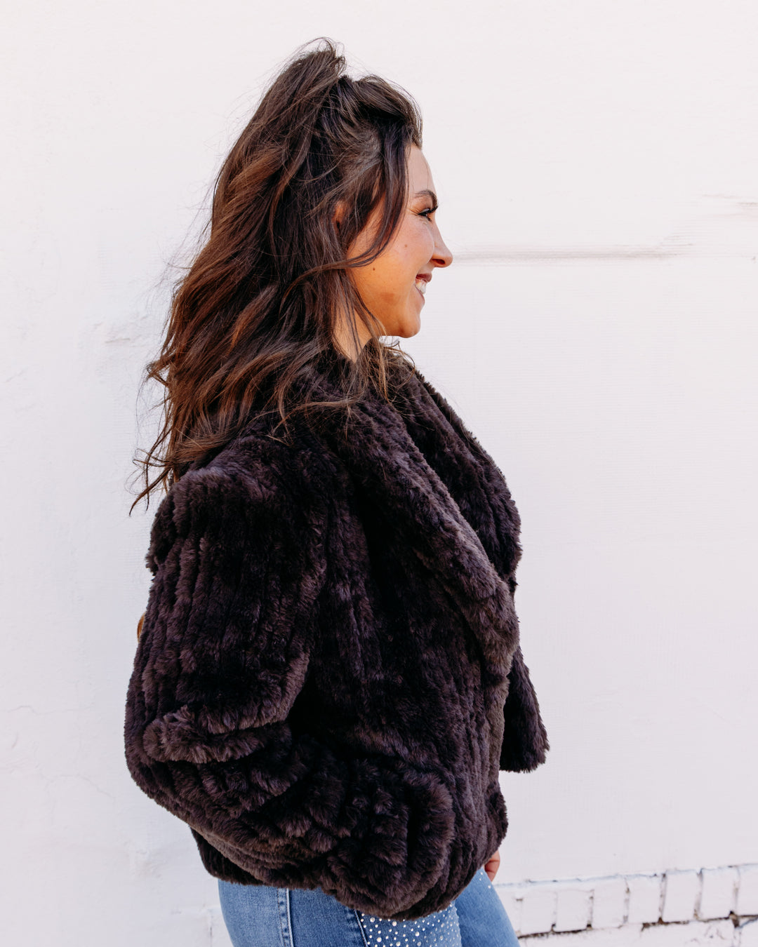 Liverpool: Collared Faux Fur Jacket in Black (LM1D25TR08)