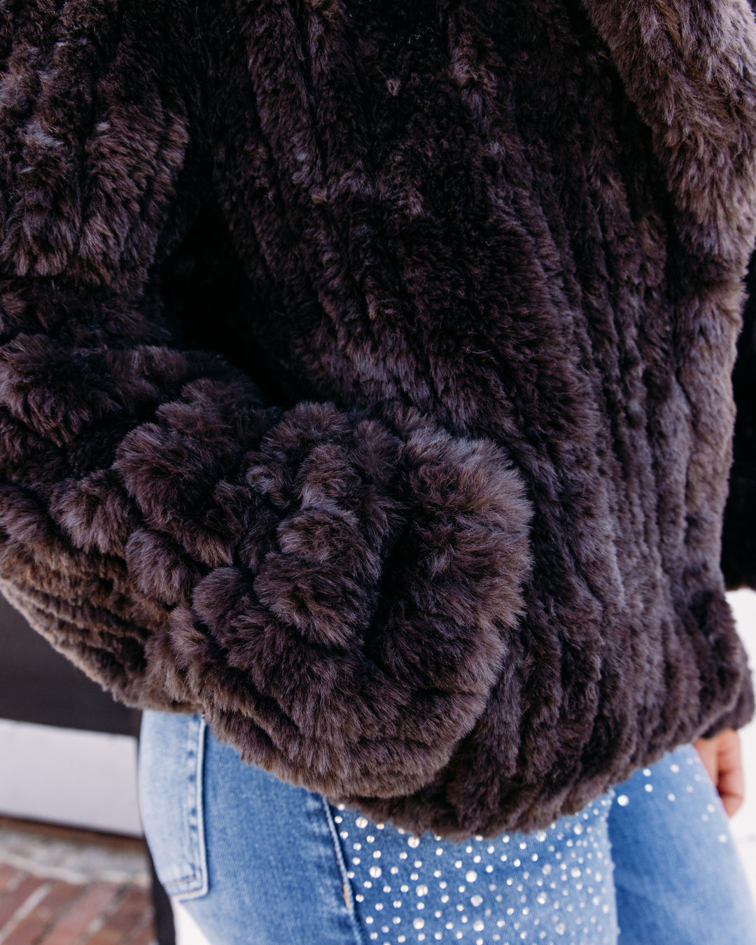 Liverpool: Collared Faux Fur Jacket in Black (LM1D25TR08)