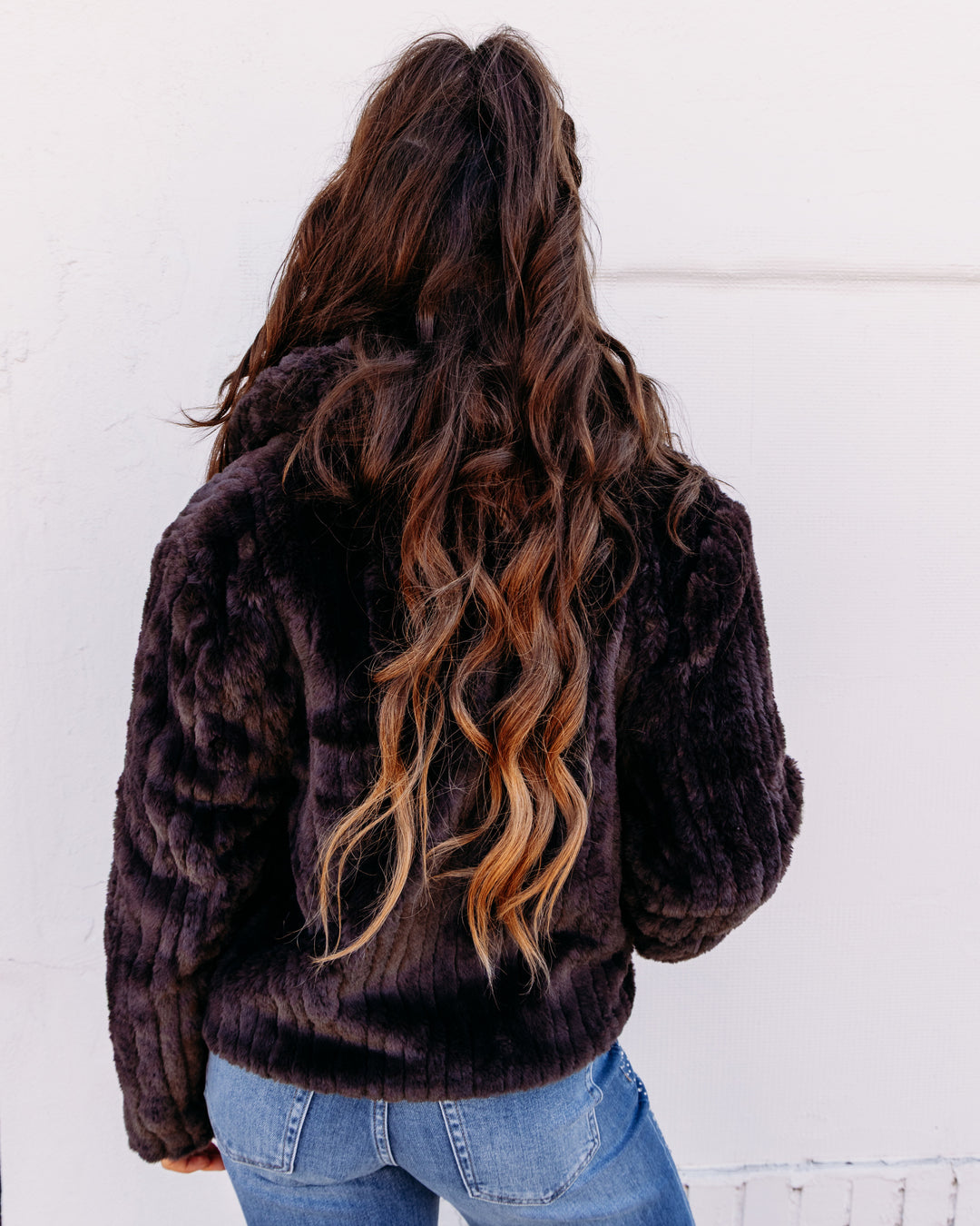 Liverpool: Collared Faux Fur Jacket in Black (LM1D25TR08)