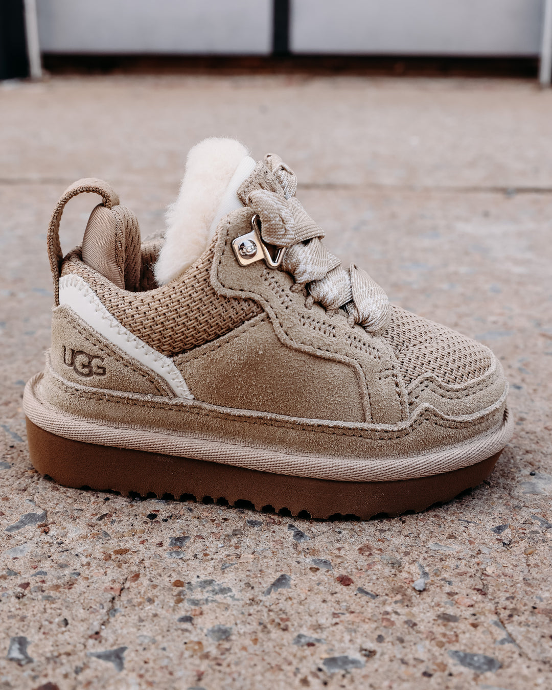 UGG: Children's Lowmel in Sand