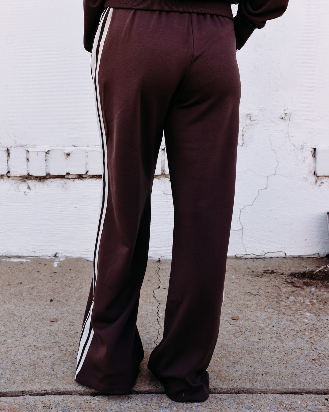 Z Supply: Breakaway Track Pant in Dark Chocolate ZVP263585S