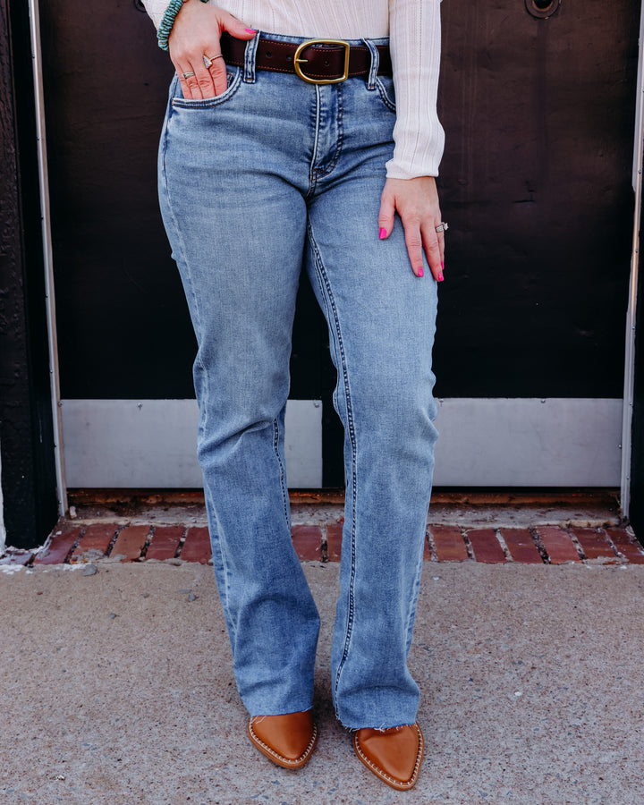 Kut: Kelly High Rise Fab AB Kick Flare Inset Leg in Legend
