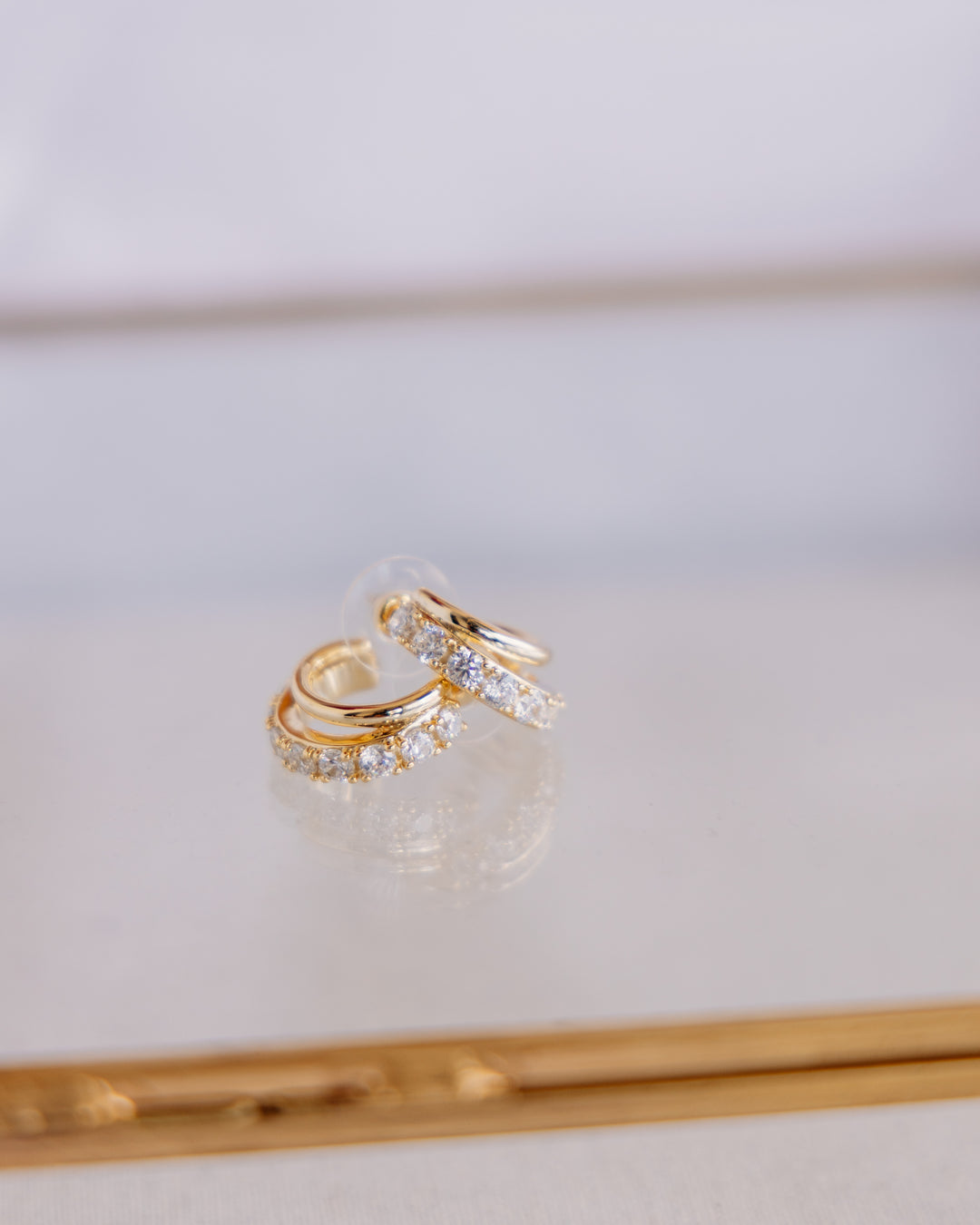 Kendra Scott: Livy Huggie Earrings in Gold