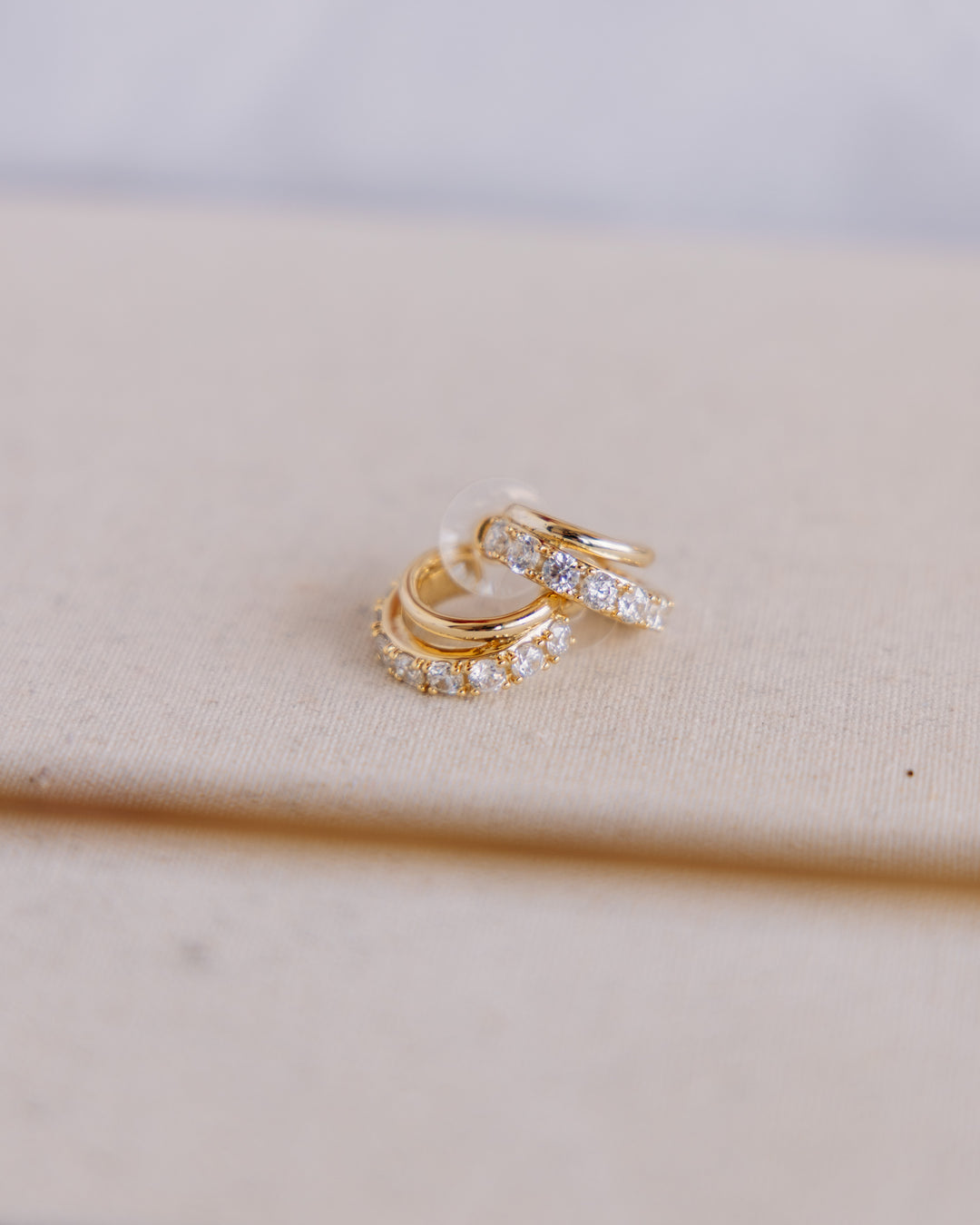 Kendra Scott: Livy Huggie Earrings in Gold