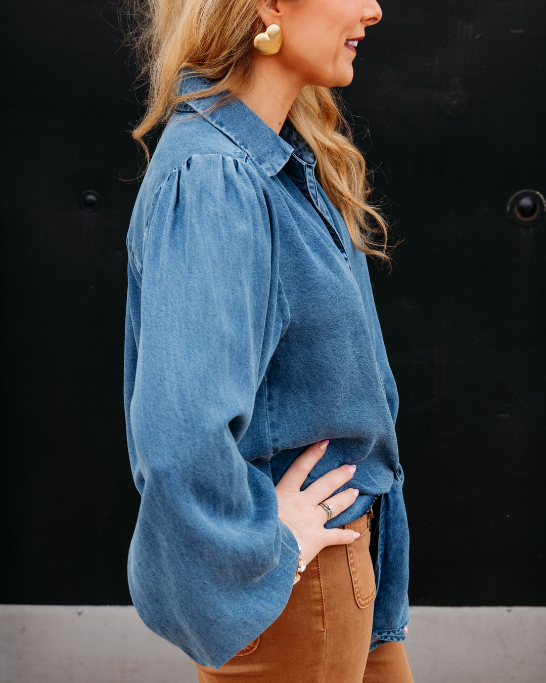Karen Kane: Denim Tie Front Top in Medium Blue (3L62100)