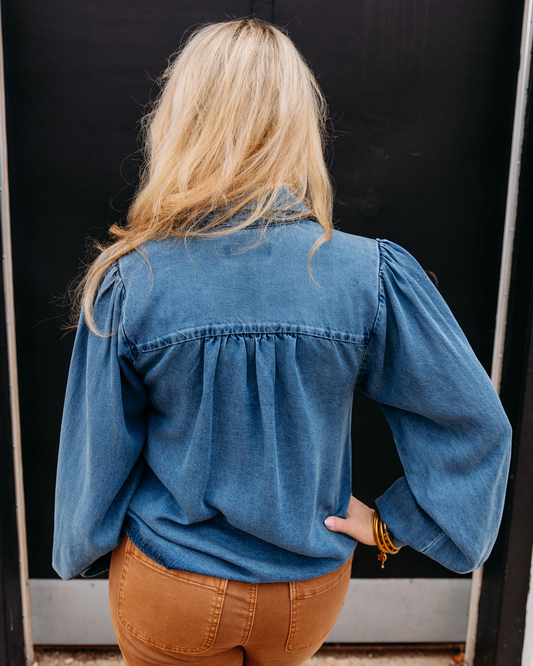 Karen Kane: Denim Tie Front Top in Medium Blue (3L62100)