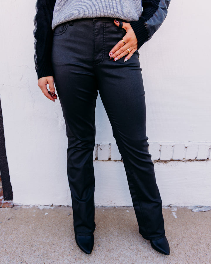 Kut: Kelly High Rise Fab Ab Kick Flare Inset Leg in Matte Black (KP2563MA1)