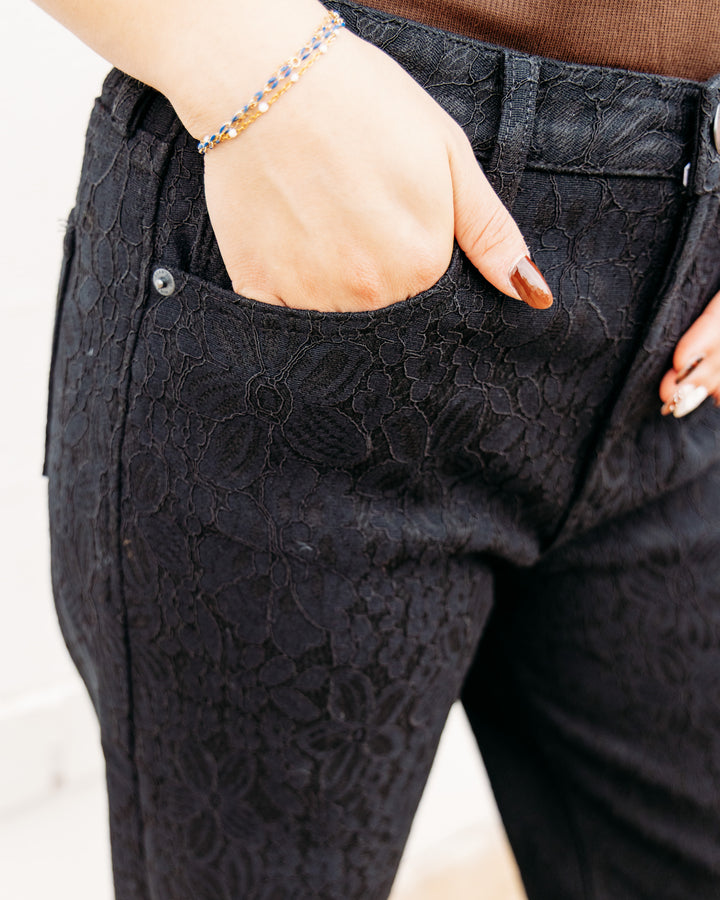 Dear John: Fiona in Black Lace (DPM55E359BLA)