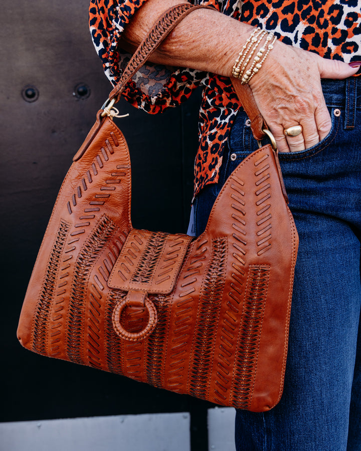 Hobo: Atlas Hobo in Kindling Brown (WW-58202KDBN)