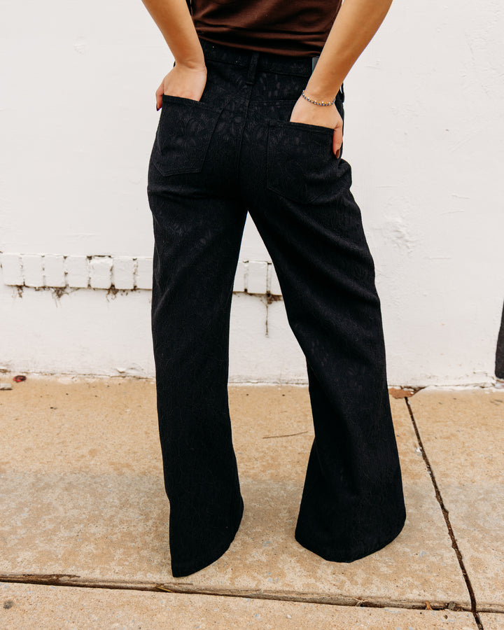 Dear John: Fiona in Black Lace (DPM55E359BLA)