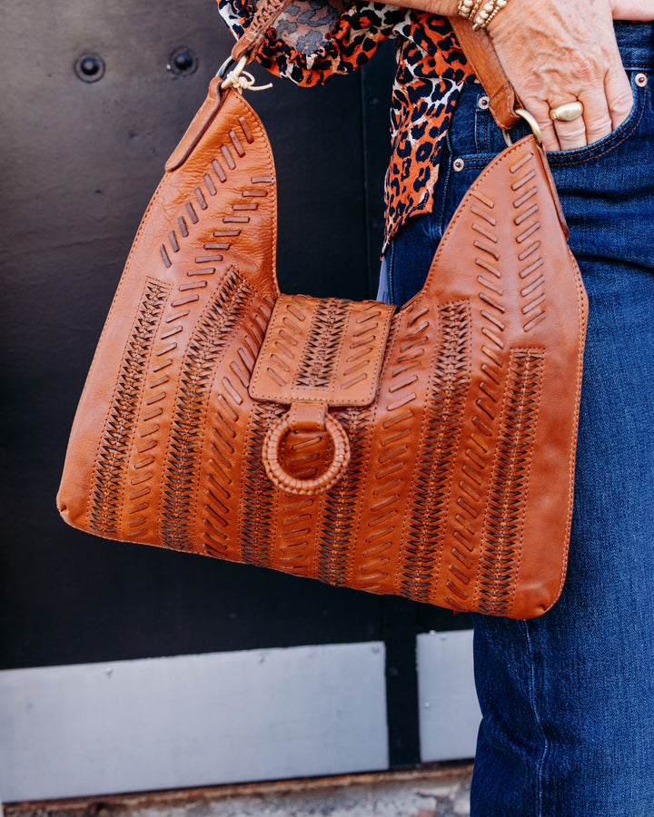 Hobo: Atlas Hobo in Kindling Brown (WW-58202KDBN)