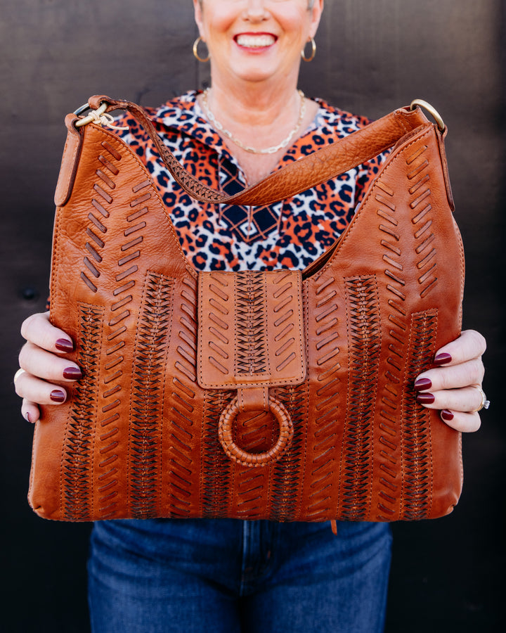 Hobo: Atlas Hobo in Kindling Brown (WW-58202KDBN)