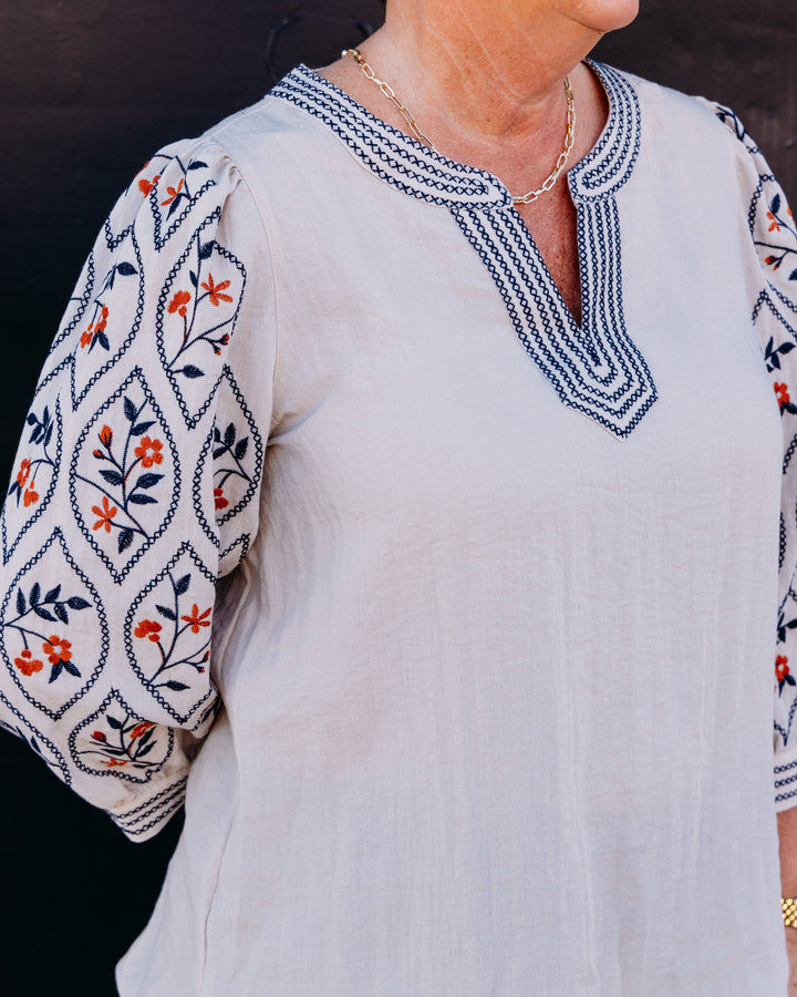 Multiples: 3/4 Puff Sleeve Notch Neck Band Collar Woven Top With Embroidery in Multi (M36206TM)