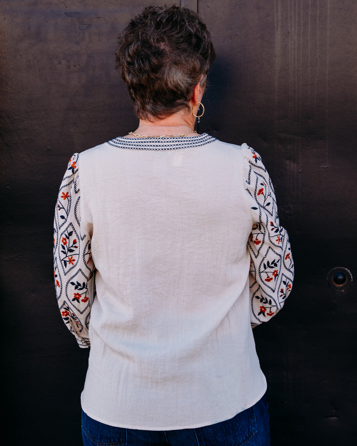 Multiples: 3/4 Puff Sleeve Notch Neck Band Collar Woven Top With Embroidery in Multi (M36206TM)