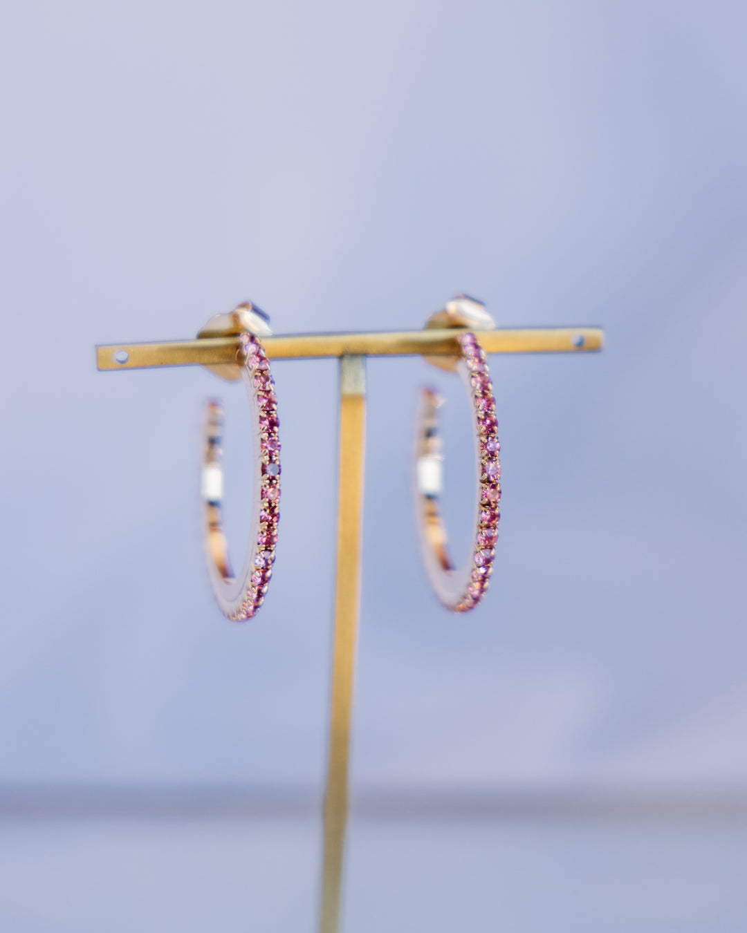 Tova: (E6034LR) Slim Hoops in Light Rose