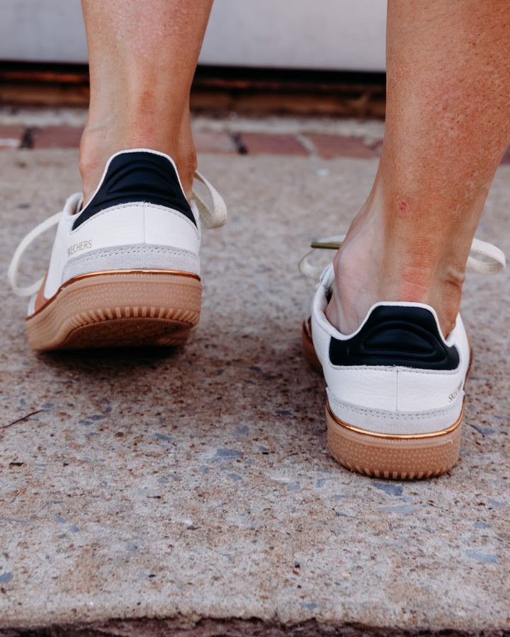 Skechers: Hotshot - Living Luxe in Natural Brown (185405)