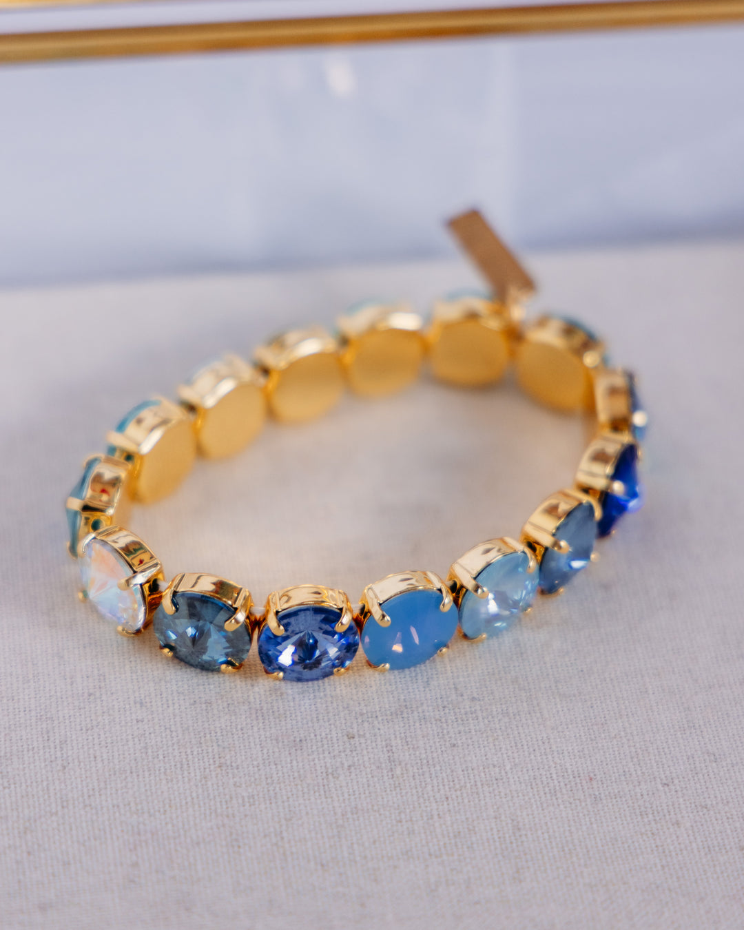 Tova: (B7077FDBM) Croatia Stretch Bracelet in Fairy Dust Mix