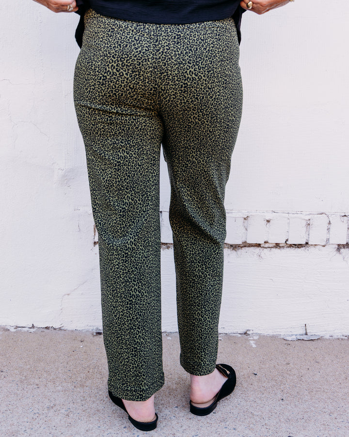 Multiples: Side Elastic Waist Faux Welt Pocket Wide Leg Woven Ankle Pant in Black Print (M36716PM)