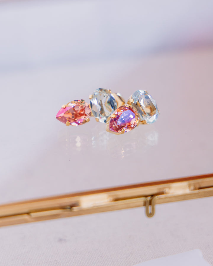 Tova: (E6033) Mini Ally Earrings in Candy Crush