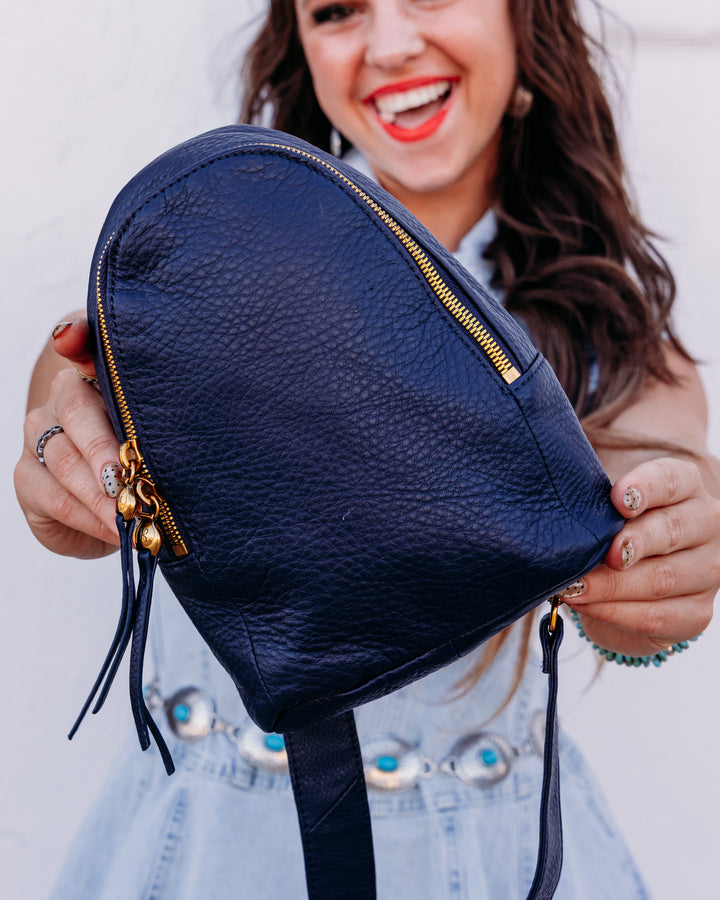 Hobo: Fern Sling in Ink Navy (SO-82416INVY)