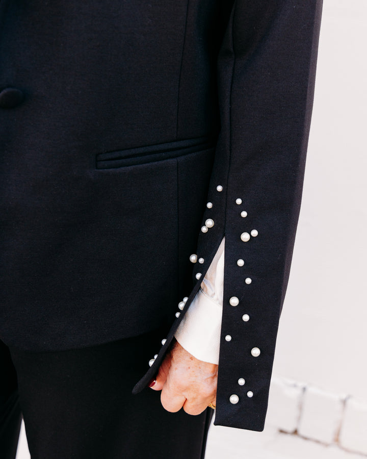 Liverpool: Blazer with Pearl Trim in Black (LMD77M42)
