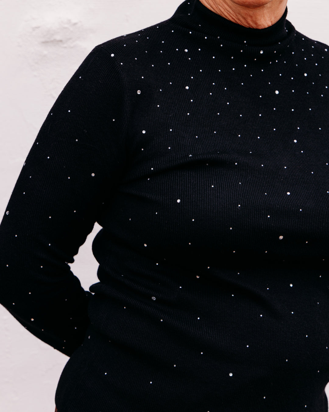 Karen Kane: Rhinestone Mock Neck Sweater in Black (3L89341)