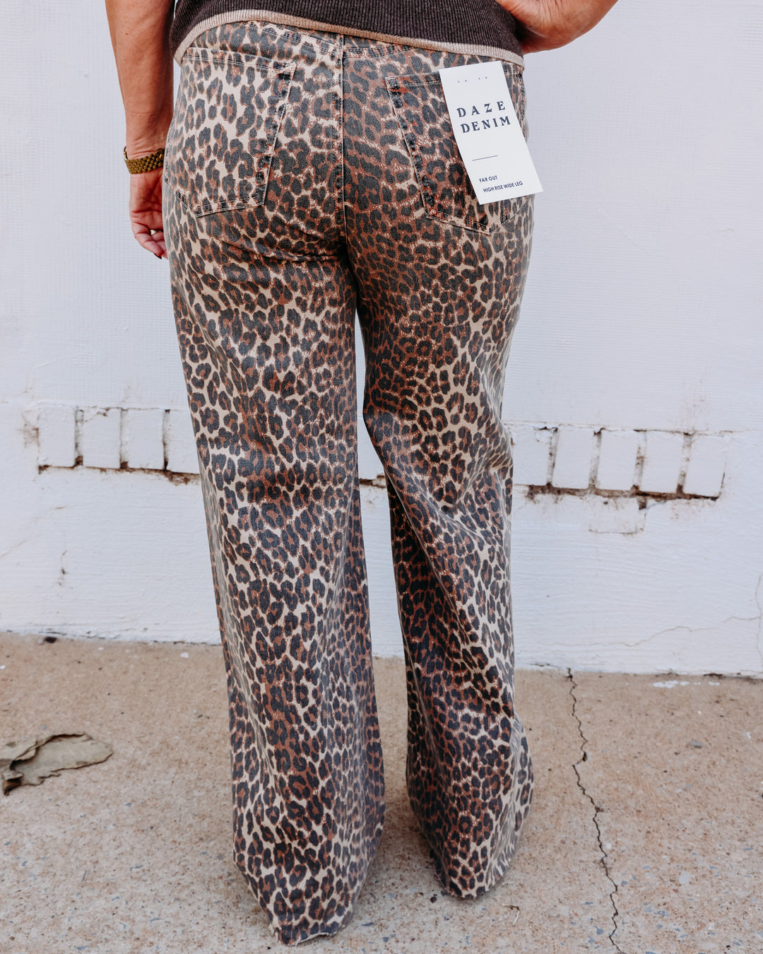 Daze: Far Out Patchpocket High Rise Wide Leg in Cool Cat (D00017191)