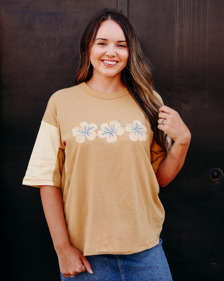 Billabong: Avante Short Sleeve Tee in Curry (BL000924W)