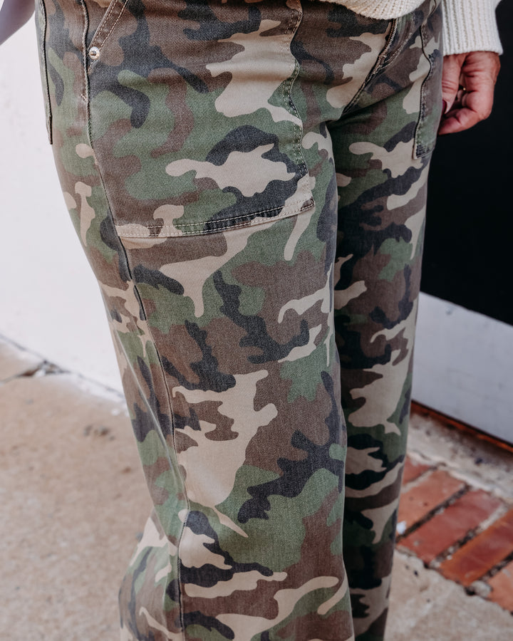 Daze: Far Out Patchpocket High Rise Wide Leg in Hideaway