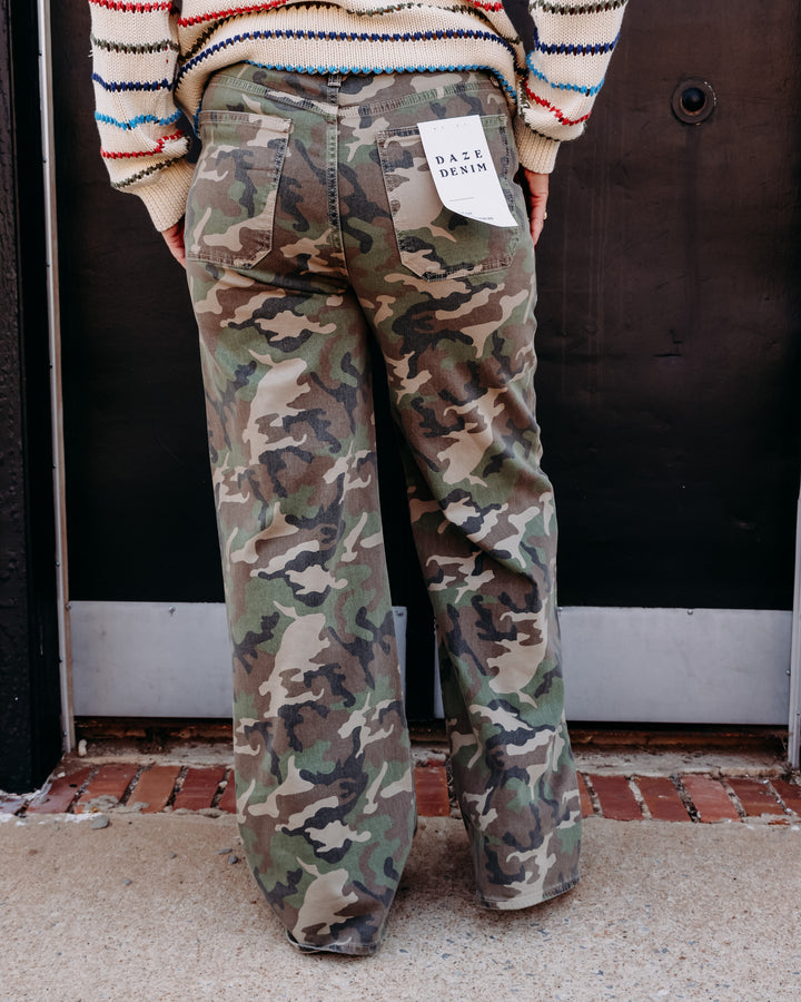 Daze: Far Out Patchpocket High Rise Wide Leg in Hideaway