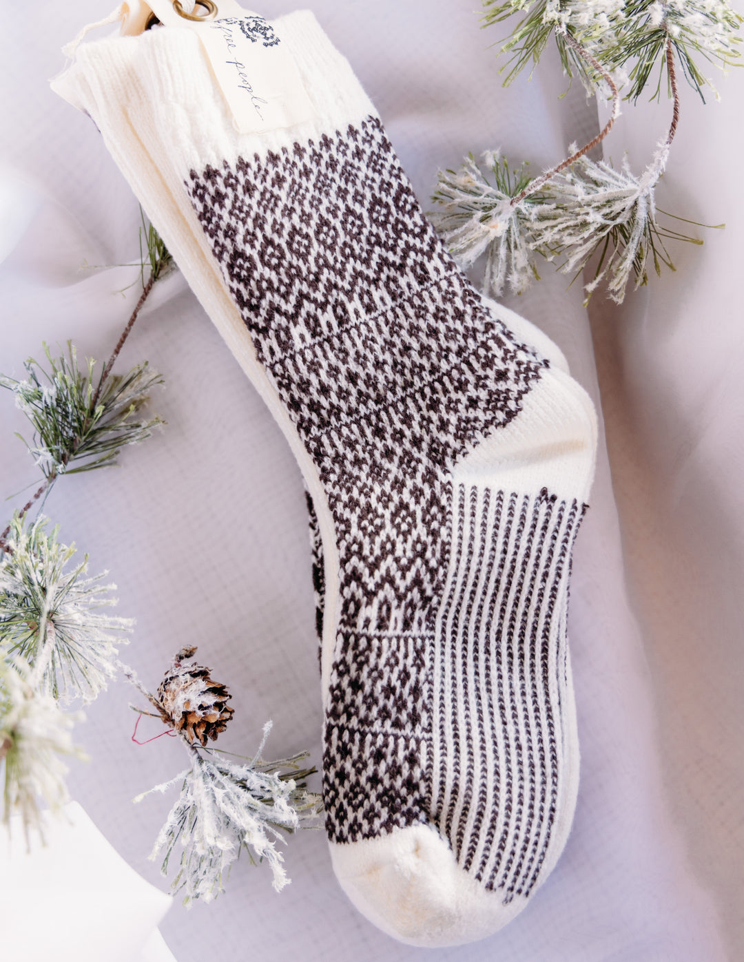 Free People: NORDIC KNIT SOCK PACK in Brown Pattern (FP-FPF25-06-2005)